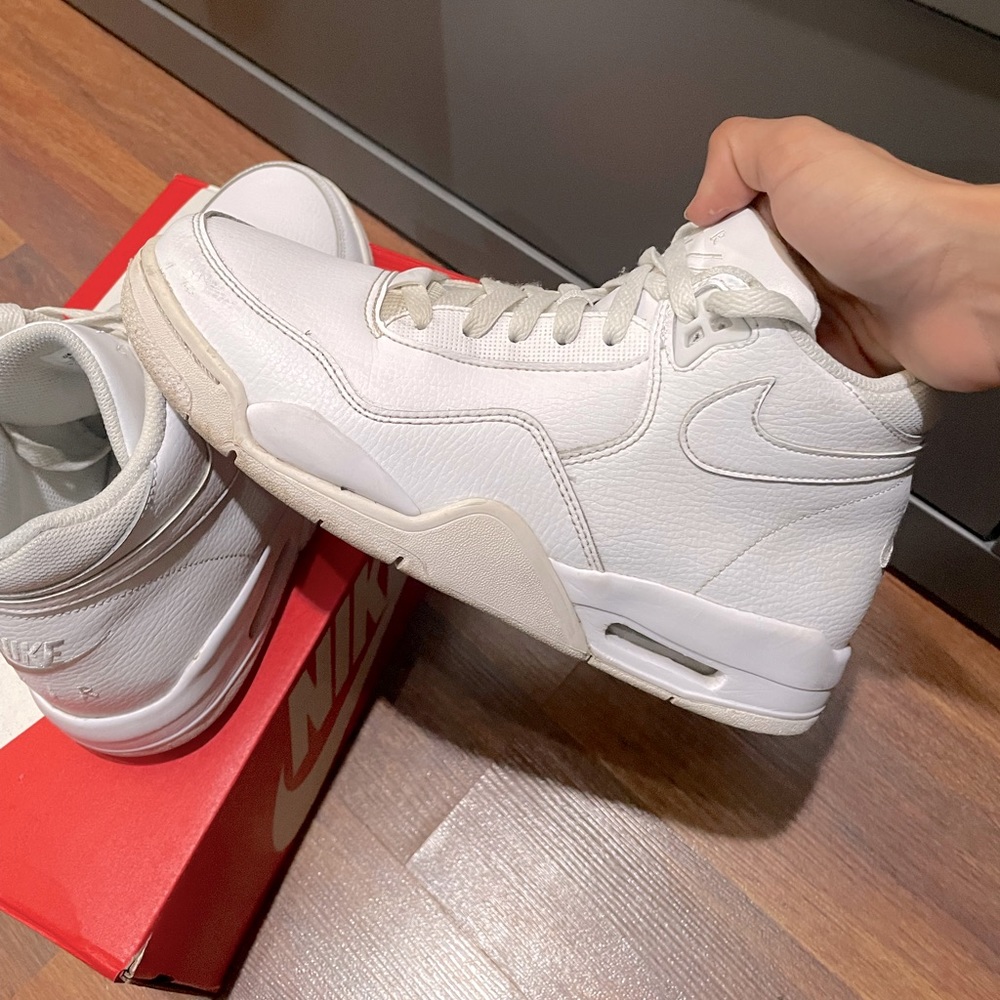 Nike Flight Legacy Size 8 Mens